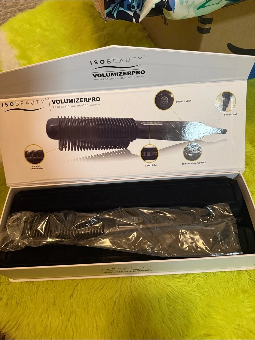 NIB Isobeauty Black Volumizer Professional Heated Hair Brush